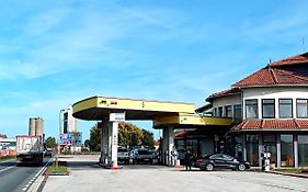 Motel Gas-Petrol Samac